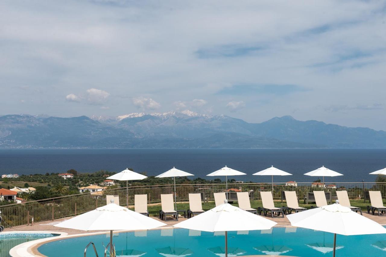Baywatch Aparthotel 4*